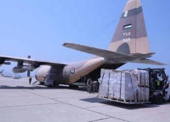 طائرة أردنية تحمل 18 طناً من الأدوية والمستلزمات الطبية إلى لبنان