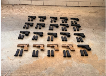 الاحتلال يزعم إحباط محاولة تهريب 17 مسدس من الاردن