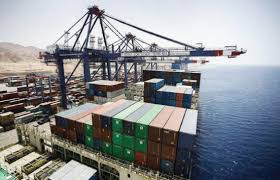 تمديد إعفاء الرسوم الجمركية وضريبة المبيعات على أجور الشحن البحري