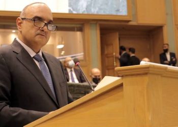 بعد حل مجلس النواب .. ما مصير حكومة الخصاونة