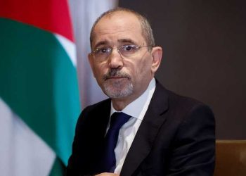 الصفدي يشدد على ضرورة توفير الحماية للشعب الفلسطيني