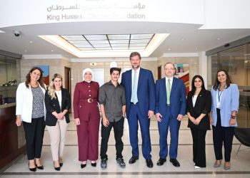 توقيع اتفاقية بين البنك الأردني الكويتي ومؤسسة الحسين للسرطان