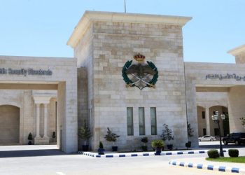 سوري يقتل شقيقيه ويصيب الثالث وينهي حياته من أعلى جسر عبدون