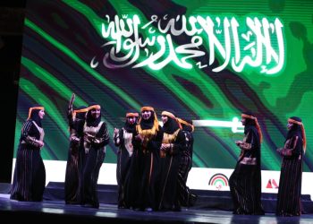 بالصور .. فرقة الفنون الادائية السعودية تشارك في ليالي جرش 38