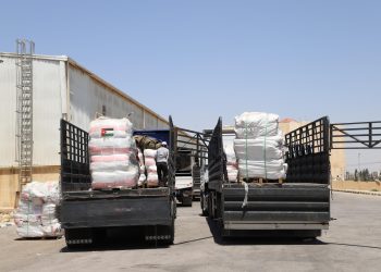 ٧٨ شاحنة من المساعدات الإنسانية عبرت من الأردن لغزة في آخر 5 أيام