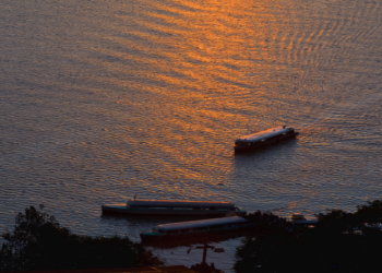 المكسيك.. اكتشاف قارب غريب يحوي عظاما بشرية “فريدة”