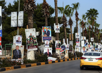 مواطنون.. مرشحون لا يواكبون التطور ولا يحترمون ‏عقول الناخبين  ‏