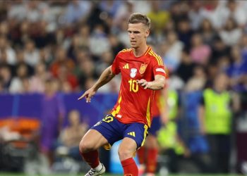 برشلونة يتعاقد مع الدولي الإسباني داني أولمو