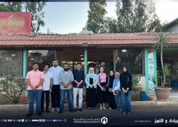 صيدلة “عمان العربية ” تدخل الفرح والسرور لــ (40) يتيماً