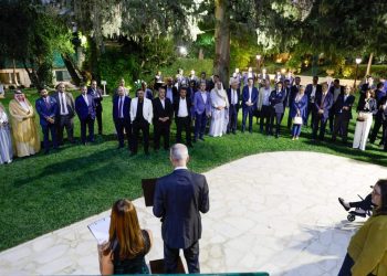 45 نائباً أردنيا بضيافة السفير البريطاني بعمان (صور)