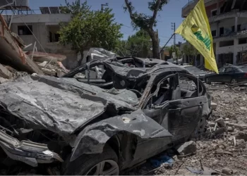 الاحتلال يوسع عدوانه ويقصف بيروت.. وغموض بشأن “عملية بريّة”