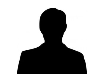 ممثل كويتي شهير يخطف معجبة ويهتك عرضها