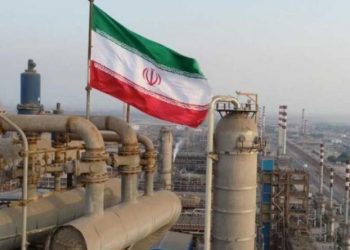 إسرائيل” تدرس استهداف منشآت نفطية ومجمع المرشد الإيراني ومقر الحرس الثوري