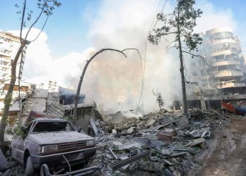 إسرائيل تهدد وطهران تتوعد وأمريكا تُحذر