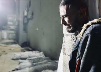 إسرائيل تحرق الأطفال” و جثامين الشهداء متناثرة في غزة