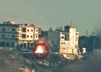 قوات الاحتلال تهرب من القرى اللبنانية الحدودية ونتنياهو يهرب من المطلة