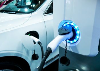 تخفيض كبير لضريبة السيارات الكهربائية (أرقام)