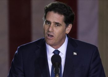 وزير إسرائيلي يلتقي ترامب لاستيضاح موقفه بشأن لبنان وغزة