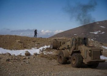 الاحتلال يشن عدوانا هو الأوسع على سوريا بقصفه أكثر من 100 موقع