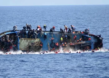 اليونان.. عشرات المفقودين إثر غرق سفينة مهاجرين قبالة جافدوس