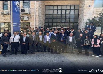 جامعة عمان العربية تنظّم زيارة تعليمية لطلبة كلية علوم الطيران إلى أكاديمية الشرق الأوسط