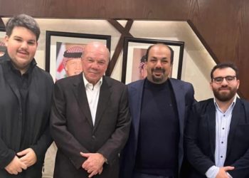 النائب السابق جعفر العبداللات يلتقي الفايز