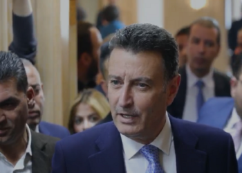 “كم طير جاج أجيب” تثير أزمة بين نائب وصحفيين