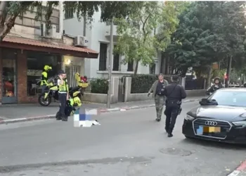 إصابة خطيرة لمستوطن في عملية طعن في تل أبيب.. واستشهاد المنفذ