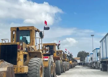 هيئة البث.. نتنياهو لم يوافق على إدخال منازل متنقلة ومعدات لغزة