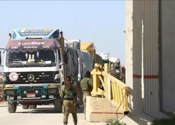 نتنياهو يخرق الهدنة و يغلق معابر غزة و يمنع دخول المساعدات