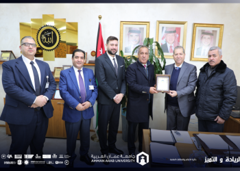 وفد من المؤسسات المحلية يكرّم رئيس جامعة عمان العربية