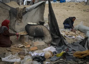 حماس.. قبولنا مقترح الوسطاء لا يعني التخلي عن مطلب الانسحاب