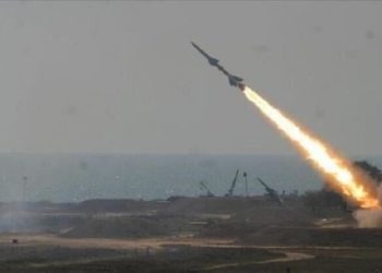 المقاومة تطلق رشقة صاروخية تجاه مستوطنات “غلاف غزة”