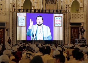 زعيم الحوثيين يتوعد تل أبيب بوضعها “تحت النار” حال عودة الحرب على غزة