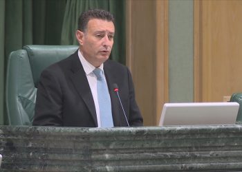 الصفدي.. مجلس النواب يقف مع كل خطوات وزارة الداخلية