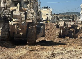 جيش الاحتلال يواصل عدوانه على فلسطين بنسف المباني وتجريف الشوارع والطرقات