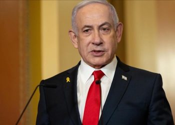 والد أسير إسرائيلي نتنياهو يتخلى عن الجنود ويفضل بقاءه السياسي