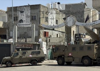 الجيش الإسرائيلي يقتحم مدنا ومخيمات بالضفة وينفذ اعتقالات