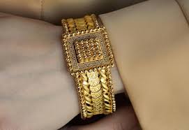 الذهب عيار 21 يسجل 71 دينارا لأول مرة في تاريخه بالأردن