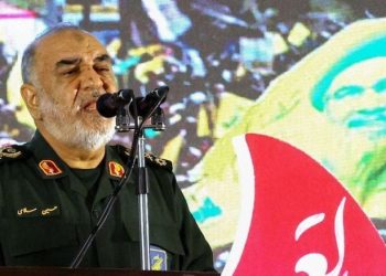 الحرس الثوري الإيراني.. إسرائيل ستتعرض “لرد مدمر وحاسم” إذا هاجمت طهران