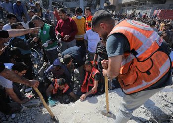 غزة.. عشرات الشهداء والمصابين بينهم أطفال منذ فجر اليوم