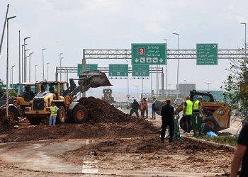 نتنياهو يهدد بمهاجمة الحوثيين وشركات طيران أوروبية وأميركية تلغي رحلاتها لإسرائيل