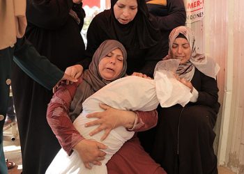 شهداء وجرحى ومفقودون بغارة استهدفت مبنى تموين للأونروا