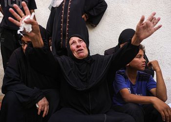 إسرائيل تواصل الإبادة بالقطاع وسط مجازر متواصلة