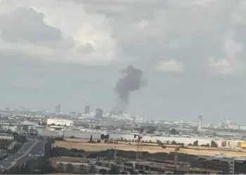 صاروخ من اليمن يضرب مطار بن غوريون.. دفاعات الاحتلال فشلت في صده