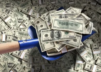 صديق يسرق صديقة العراقي بمبلغ 200 ألف دولار في احدي مناطق عمان