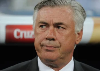 أنشيلوتي يحدد موعد الكشف عن مستقبله مع ريال مدريد