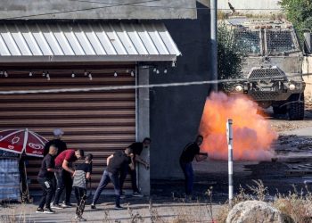 إصابات خلال مواجهات مع الاحتلال في نابلس