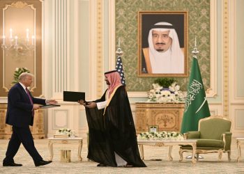 واشنطن والرياض توقعان أكبر صفقة أسلحة بالتاريخ بقيمة تقارب 142 مليار دولار