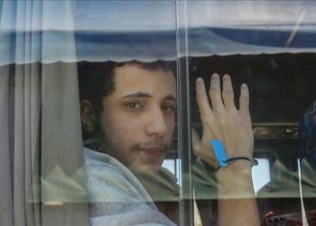 بعد شهور من التعذيب.. إسرائيل تفرج عن 11 أسيرا فلسطينيا من غزة